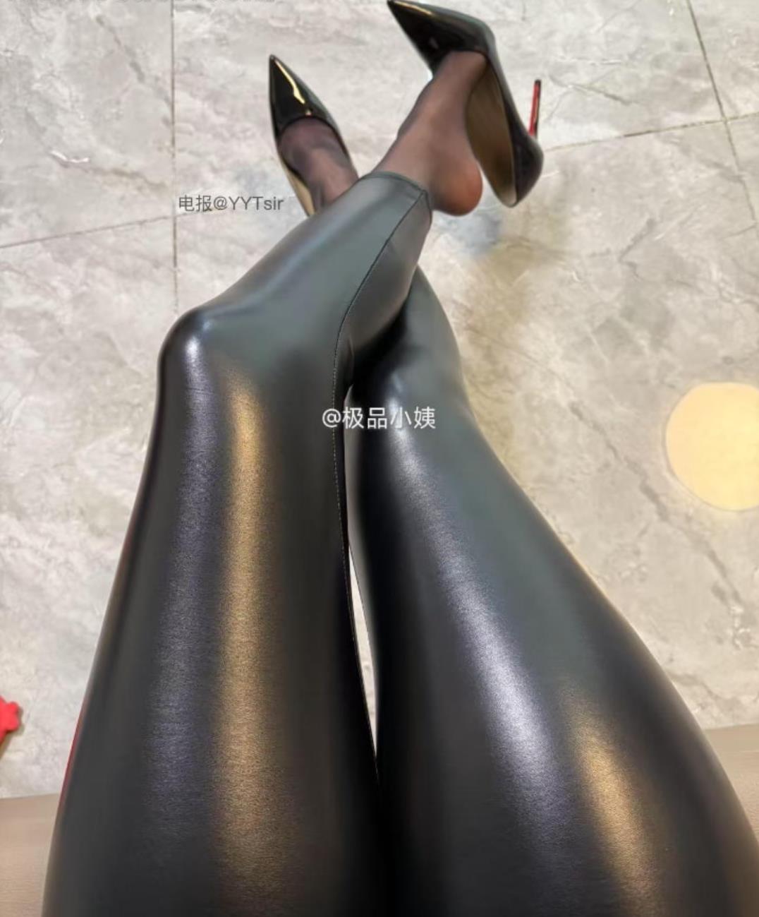 极品小姨 全身黑蕾丝+皮裤 免费欣赏