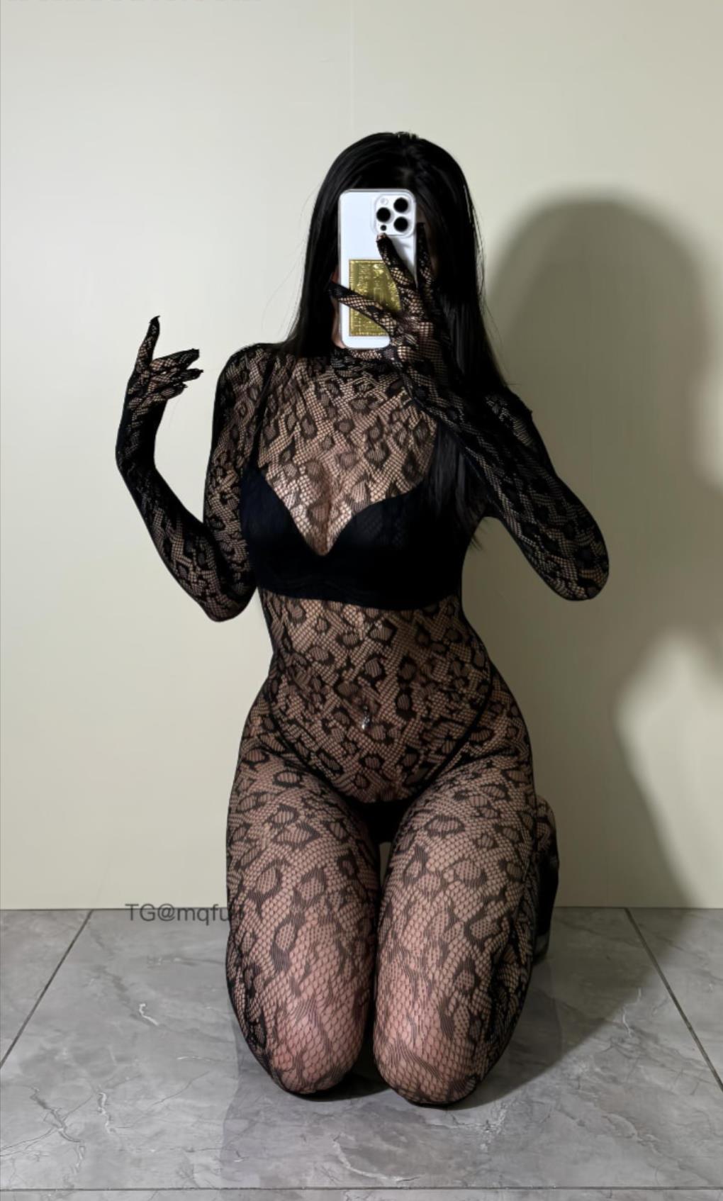 极品小姨 全身黑蕾丝+皮裤 免费欣赏 极品小姨 全身黑蕾丝+皮裤 免费欣赏