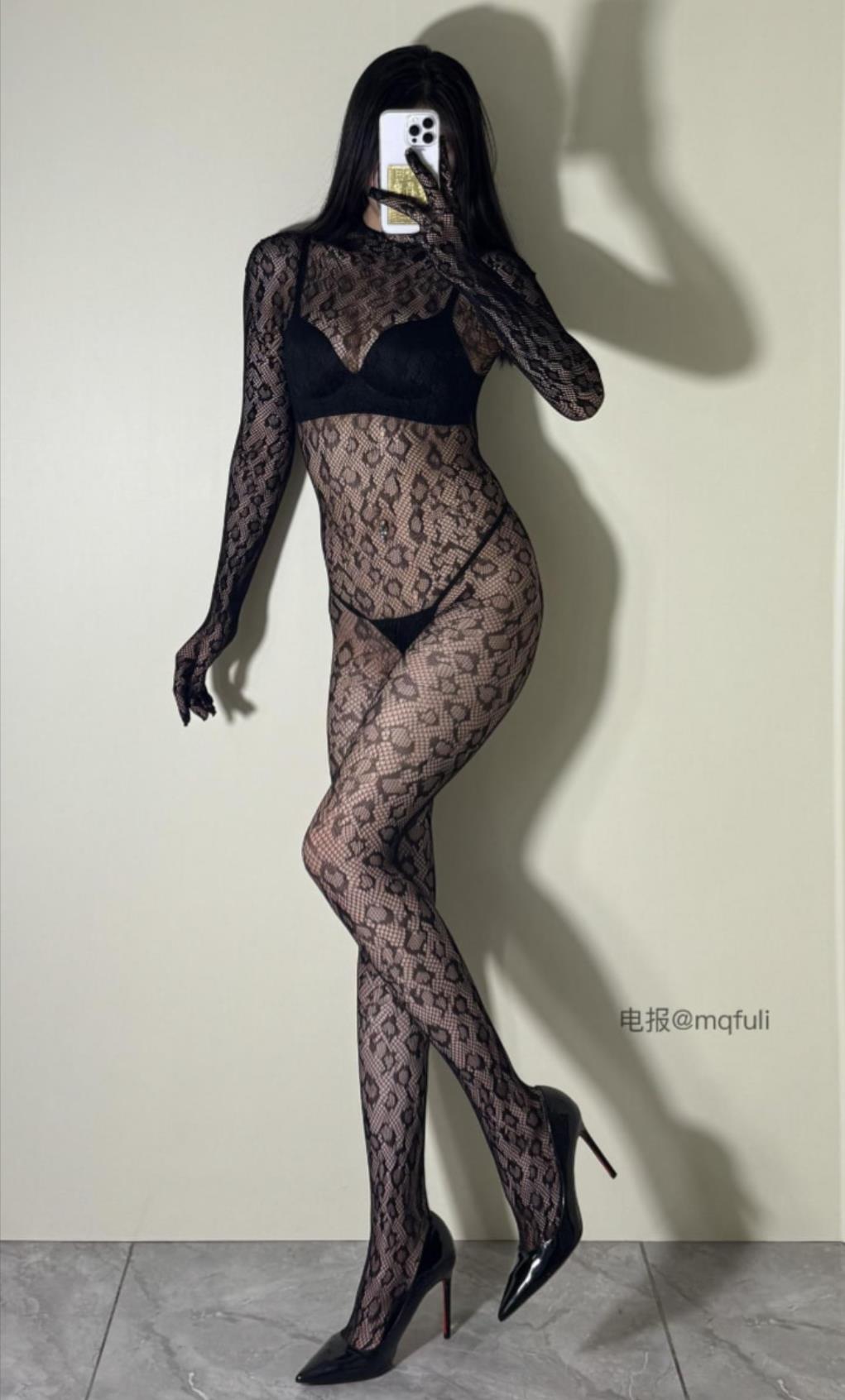 极品小姨 全身黑蕾丝+皮裤 免费欣赏 极品小姨 全身黑蕾丝+皮裤 免费欣赏